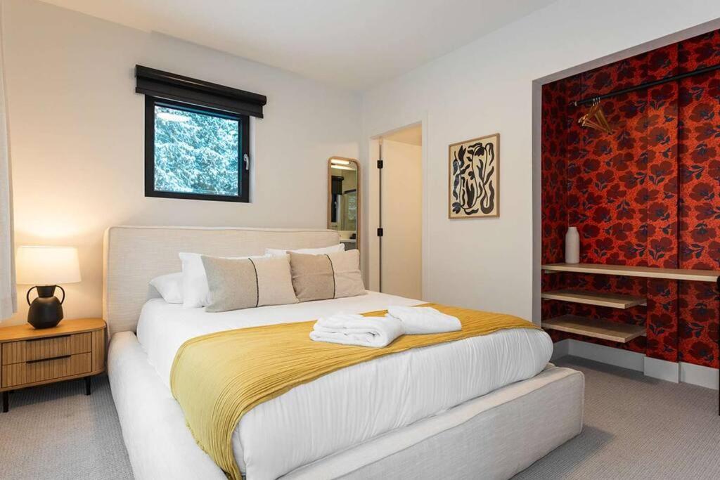 Tally Ho By Revelstoke Vacations Exterior foto